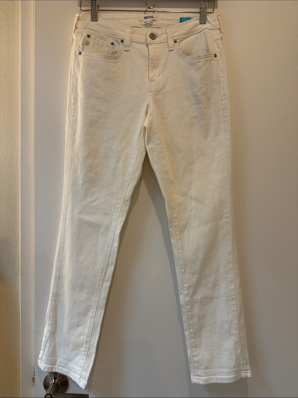 Women’s Something Straight-Leg Jeans in Cream — Classic Everyday Style